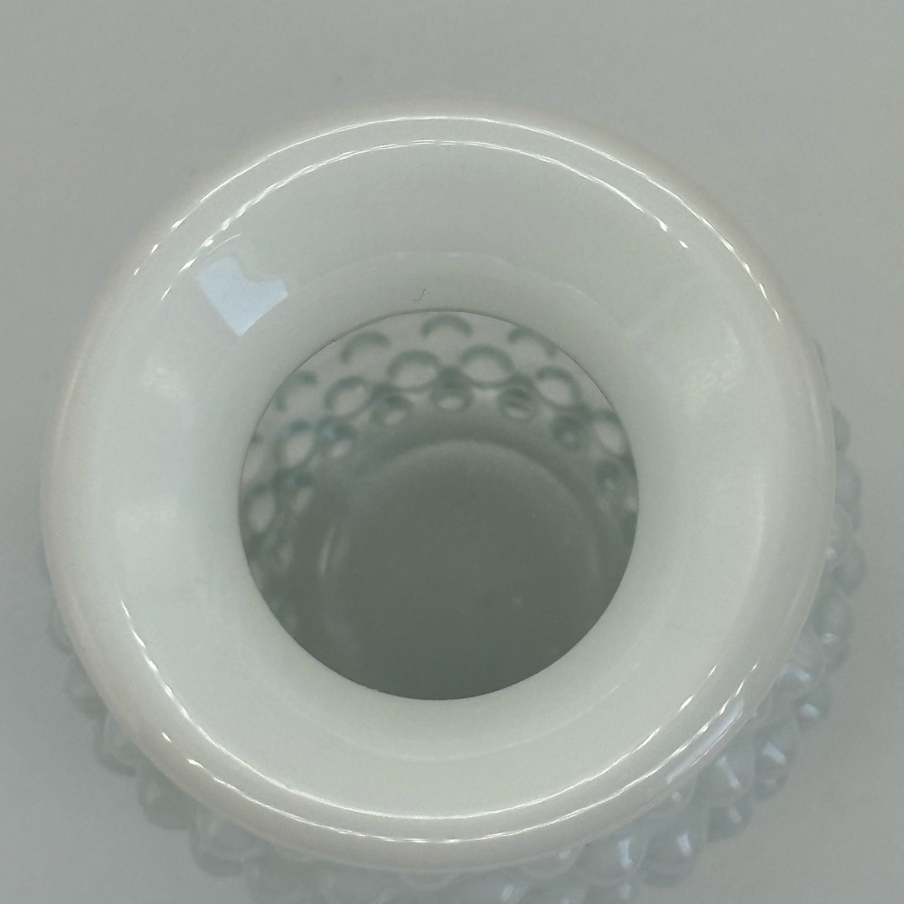 Vintage Fenton Mini Vase Hobnail White Opalescent Glass Ruffle Top 3 1/2" - Picture 2 of 8